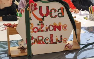 BOŽIĆNA PRIČA NAŠIH UČENIKA U SRCU GRADA