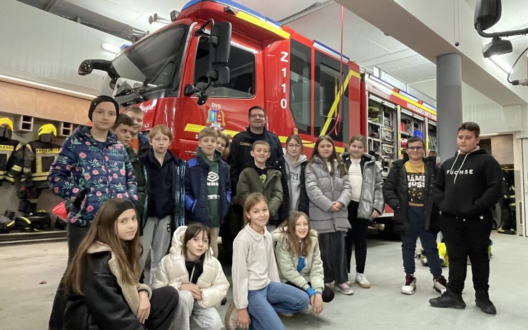 MALI VATROGASCI U POSJETU DVD-U SVETI IVAN ZELINA